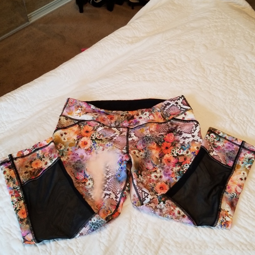 KI Pro Performance Capri Leggings